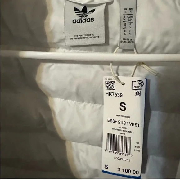 NWT Adidas Puffer Vest Men’s Small (fits like large) - Picture 2 of 2